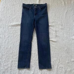 Levi's 314 Shaping Straight Dark Wash Jean - Size 31